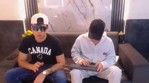 Aroon   online show from 16, 4, 2026