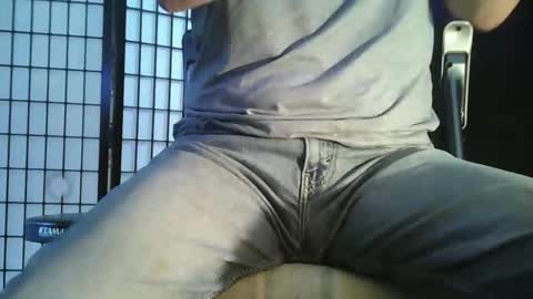Snapshot of aroundhere2much chatting on 31, 5, 2026 Aroundhere online show from 31, 5, 2026