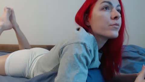 arri_ella online show from 12, 1, 2026