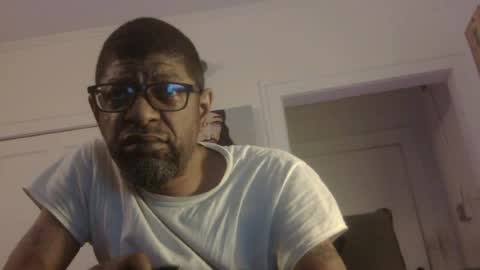 Snapshot of arteblazze chatting on 21, 6, 2026 Arteblazze not daddy boy bitch or nigga online show from 21, 6, 2026