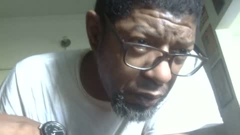 Snapshot of arteblazze chatting on 11, 7, 2026 Arteblazze not daddy boy bitch or nigga online show from 11, 7, 2026
