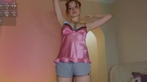 Snapshot of artemisa_meows chatting on 20, 2, 2025 SEE U THURSDAY  online show from 20, 2, 2025