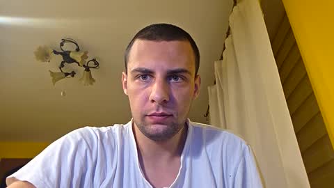 Snapshot of arthur99229 chatting on 19, 10, 2025 A online show from 19, 10, 2025