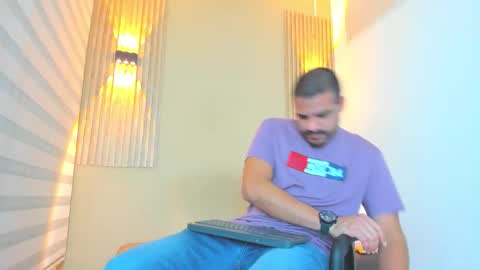 arthur_howard online show from 13, 1, 2026