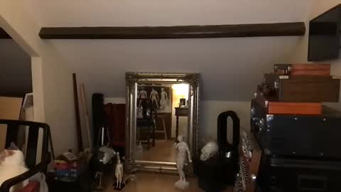 artisterotic online show from 8, 4, 2026