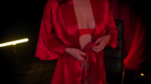 Snapshot of artmarlene chatting on 25, 2, 2025 Marlene online show from 25, 2, 2025