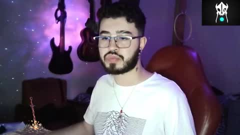 Snapshot of artorias_4 chatting on 15, 12, 2024 artorias 4 online show from 15, 12, 2024