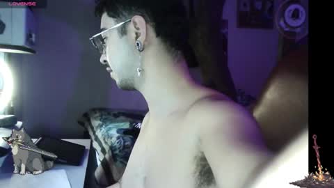 Snapshot of artorias_4 chatting on 13, 1, 2025 artorias 4 online show from 13, 1, 2025