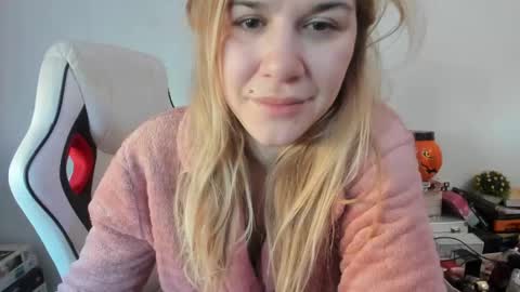 MIA online show from 5, 2, 2025