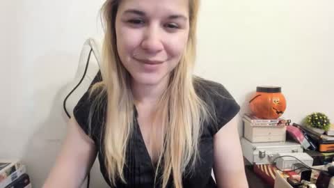 MIA online show from 5, 2, 2025