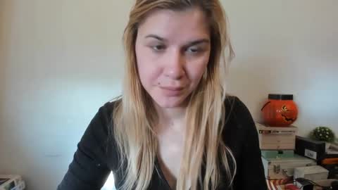 MIA online show from 8, 2, 2025