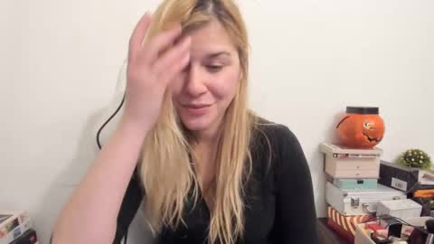 MIA online show from 8, 2, 2025