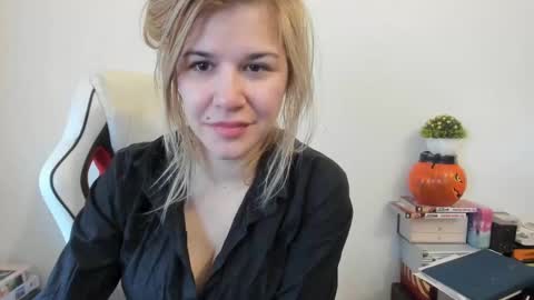 MIA online show from 16, 2, 2025