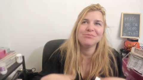 MIA online show from 19, 3, 2026