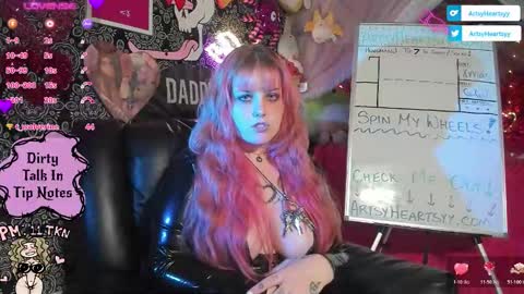 ArtsyHeartsyy online show from 18, 11, 2025