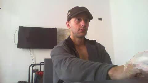 Snapshot of artur833 chatting on 26, 10, 2025 artur833 online show from 26, 10, 2025