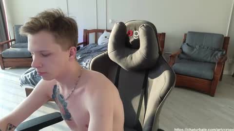 Snapshot of artycropp chatting on 22, 2, 2025 Archie online show from 22, 2, 2025