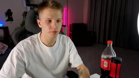 Snapshot of artycropp chatting on 22, 9, 2025 Archie online show from 22, 9, 2025