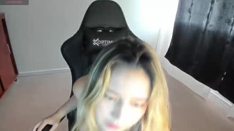 ash_smith1 online show from 15, 10, 2025