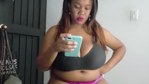 Snapshot of ashanty_1012 chatting on 9, 10, 2025 ashanty_1012 online show from 9, 10, 2025