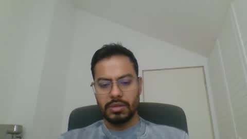 Snapshot of asharma1984xyz chatting on 13, 1, 2026 asharma1984xyz online show from 13, 1, 2026