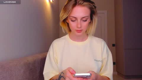 your pretty Ashley online show from 5, 12, 2024