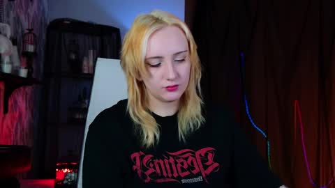 Snapshot of asheluck chatting on 28, 5, 2026 AshleyAshe online show from 28, 5, 2026