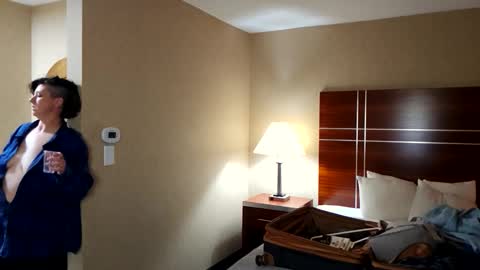 Snapshot of ashelynngrey1986 chatting on 1, 5, 2026 Ashelynn Grey online show from 1, 5, 2026