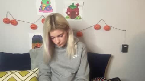 Snapshot of ashleebby818 chatting on 1, 2, 2026 Ashlee online show from 1, 2, 2026