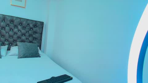 ashleeparadise online show from 3, 6, 2026