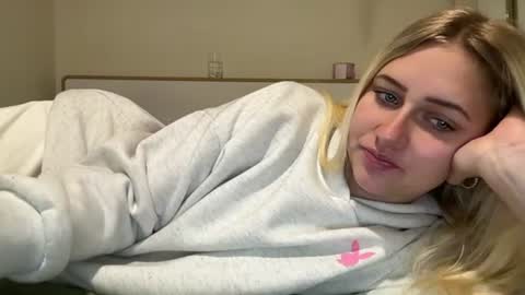 Ashleigh Carter xx online show from 8, 6, 2026