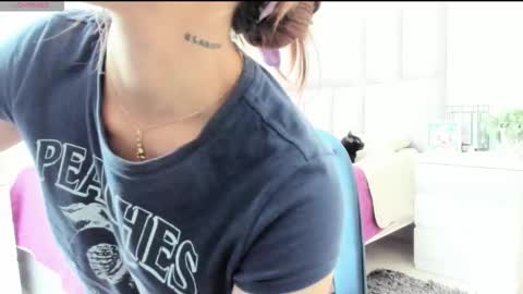 Carolina  online show from 2, 11, 2025