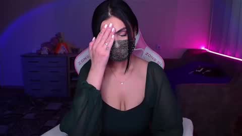 Snapshot of ashley__cooper__ chatting on 10, 2, 2025   Yasmina   online show from 10, 2, 2025