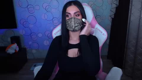 Snapshot of ashley__cooper__ chatting on 28, 9, 2025   Yasmina   online show from 28, 9, 2025
