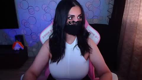 Snapshot of ashley__cooper__ chatting on 11, 10, 2025   Yasmina   online show from 11, 10, 2025