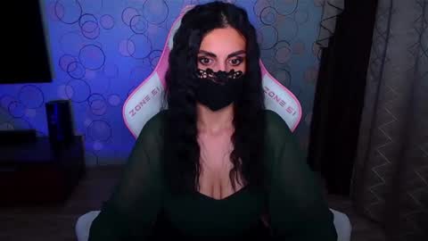   Yasmina   online show from 5, 12, 2025