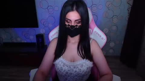   Yasmina   online show from 1, 6, 2026