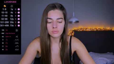 Snapshot of ashley__jess chatting on 8, 3, 2026 Ashley online show from 8, 3, 2026