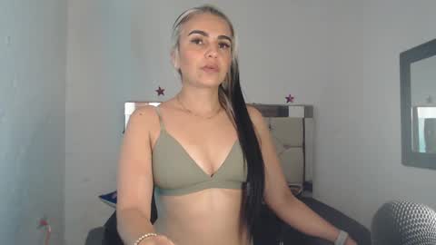 Snapshot of ashley__tylor chatting on 14, 1, 2025 ashley__tylor online show from 14, 1, 2025