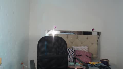 Snapshot of ashley__tylor chatting on 3, 3, 2025 ashley__tylor online show from 3, 3, 2025