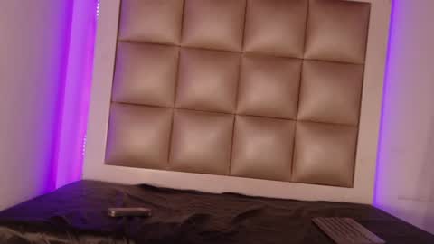 ashley_js online show from 1, 7, 2026