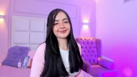 Snapshot of ashley_petit chatting on 24, 5, 2026 ashley_petit online show from 24, 5, 2026