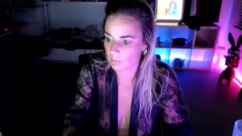 ashleyrosesweet online show from 20, 10, 2025