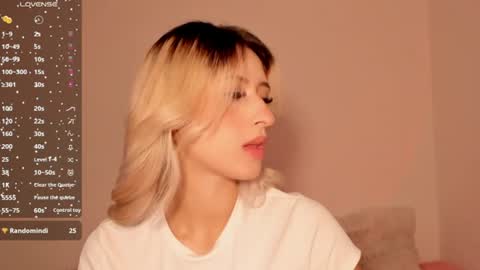Snapshot of ashleyroys_111 chatting on 11, 7, 2026 dahiana online show from 11, 7, 2026