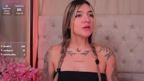 Snapshot of ashleyvalirya chatting on 10, 2, 2025 Ashley Lauren online show from 10, 2, 2025