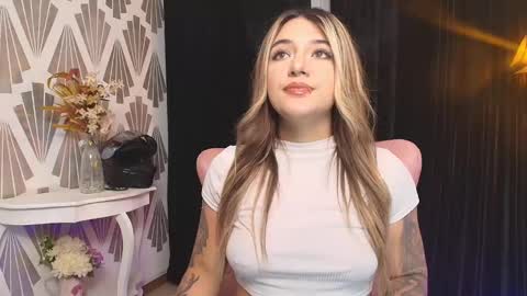 Snapshot of ashleyvalirya chatting on 11, 2, 2025 Ashley Lauren online show from 11, 2, 2025