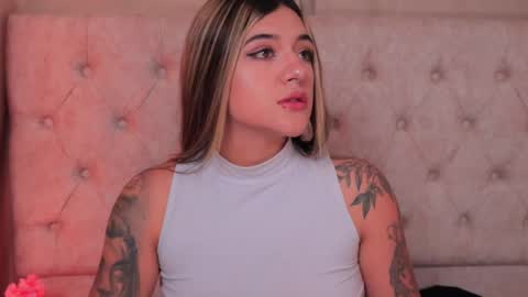 Snapshot of ashleyvalirya chatting on 12, 2, 2025 Ashley Lauren online show from 12, 2, 2025