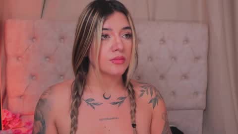 Snapshot of ashleyvalirya chatting on 28, 2, 2025 Ashley Lauren online show from 28, 2, 2025