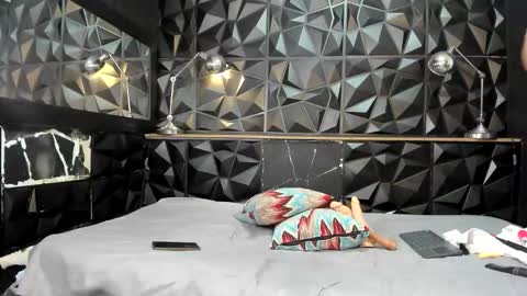 ashlybenison online show from 18, 3, 2026