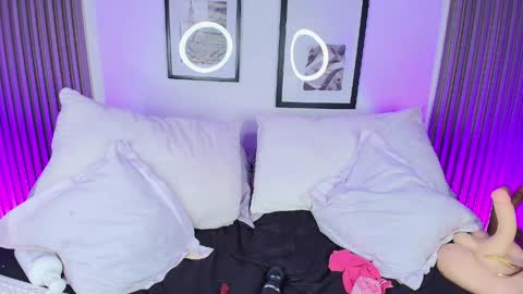    online show from 6, 4, 2026